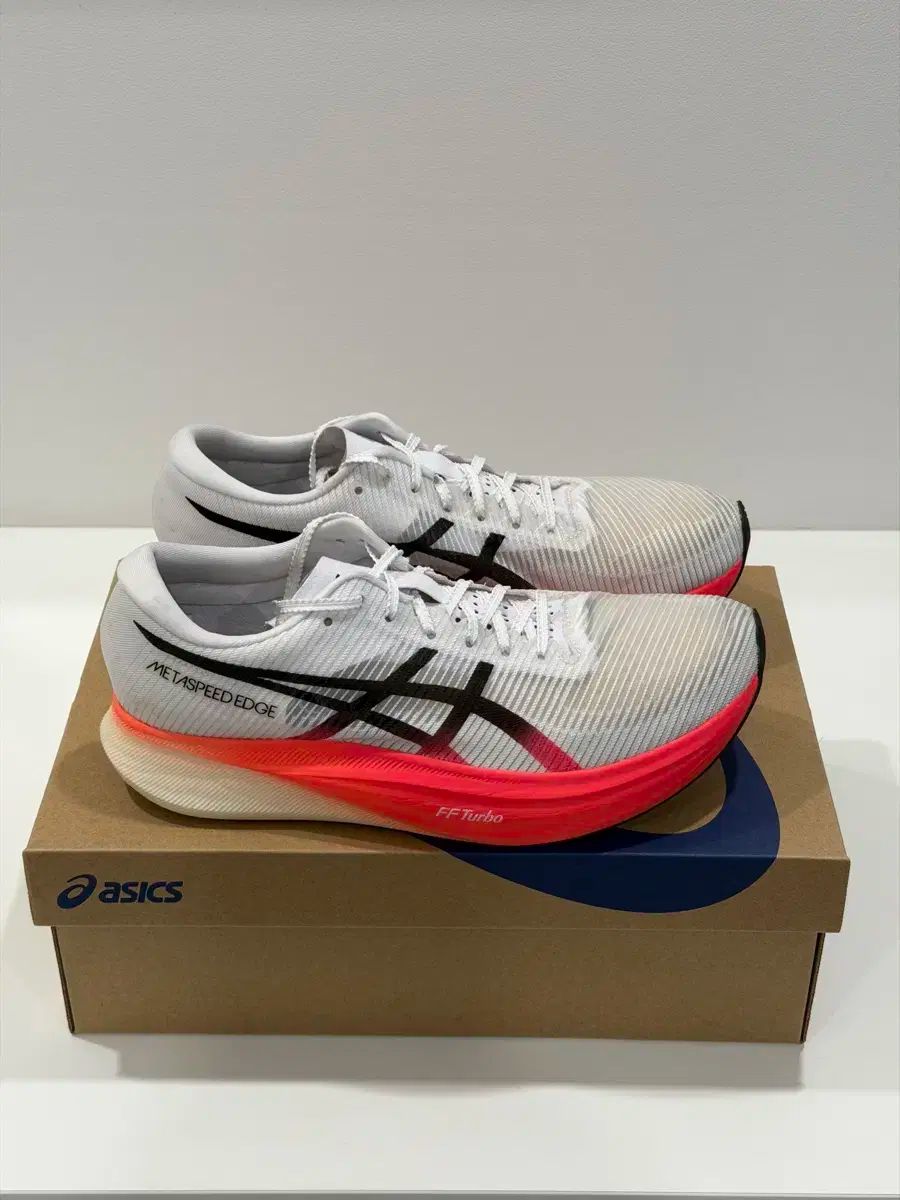 270 アシックス メタスピード エッジ プラス