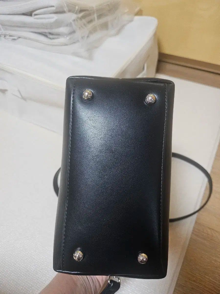  Louis Quatorze ブラック クロスバック メッセンジャーバッグ ショルダーバッグ