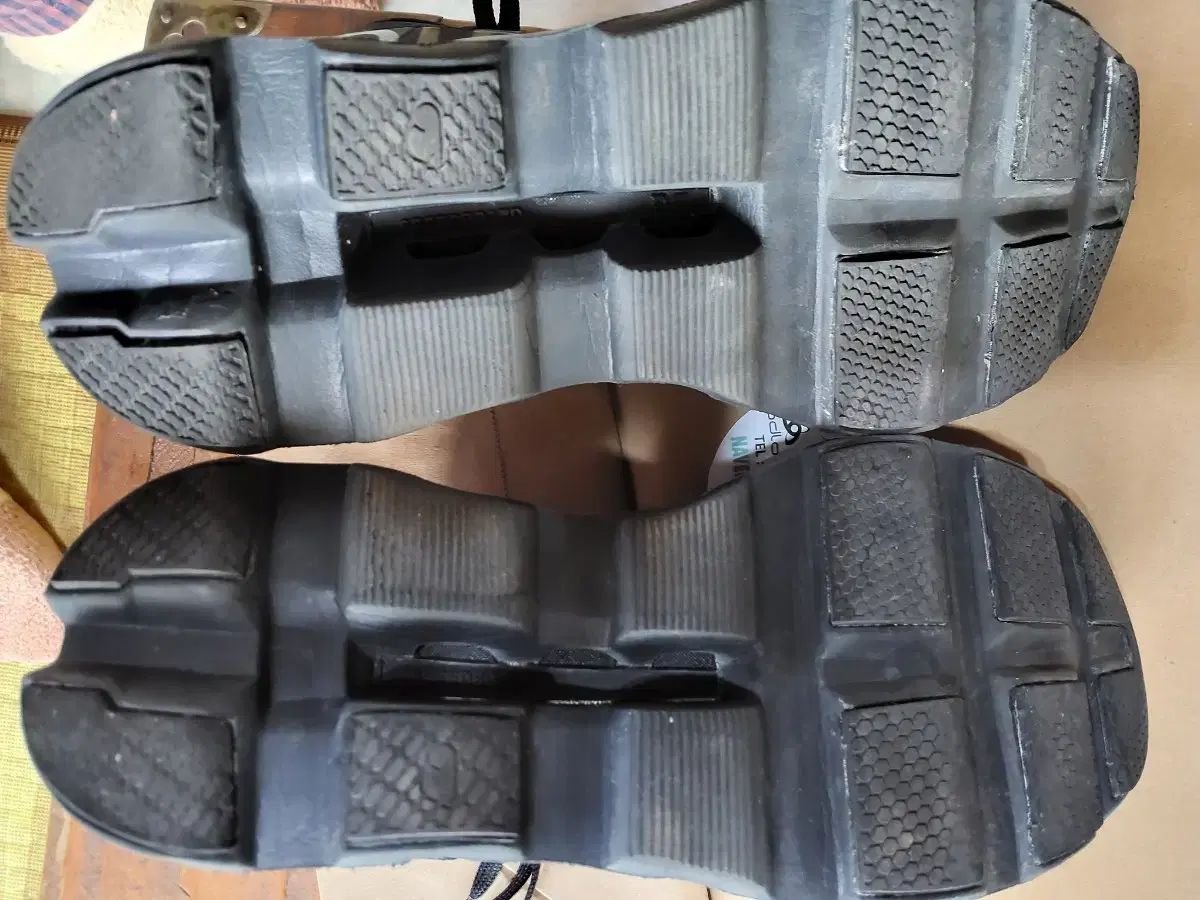 単ランニングクラウドMONSTER 260