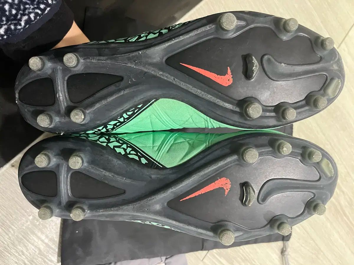 ナイキ ハイパーヴェノム2 フィニッシュ FG 275 サッカーシューズ LLC-HASEGAWATOSO_COM