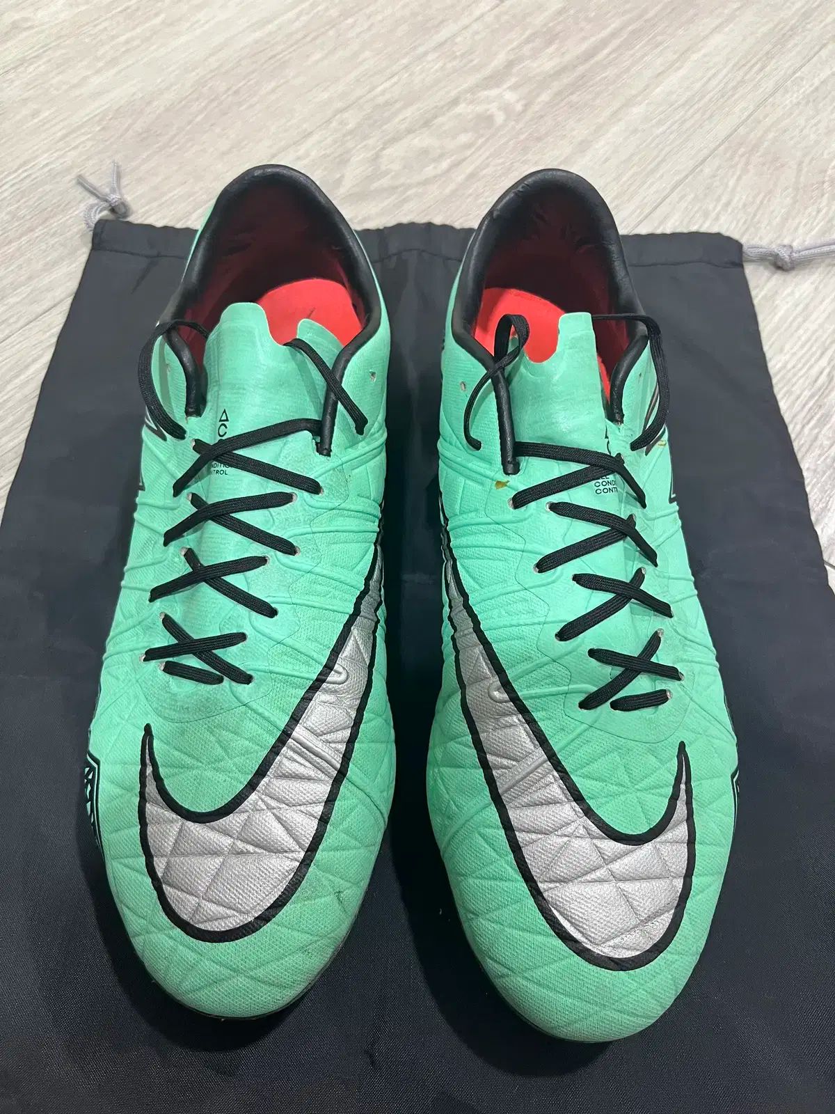 ナイキ ハイパーヴェノム2 フィニッシュ FG 275 サッカーシューズ