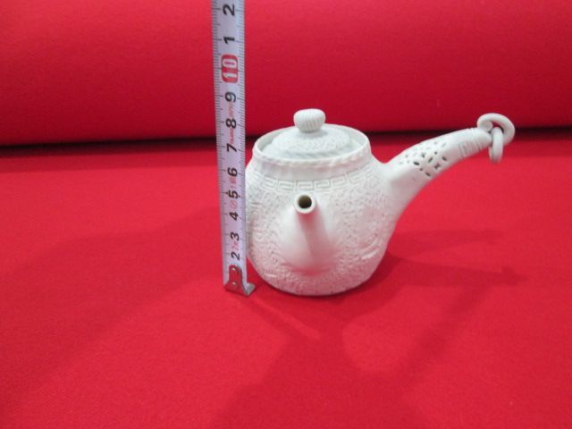 176 立花造 白磁細工急須 透かし細工持ち手 日本陶磁器 茶器 アンティーク