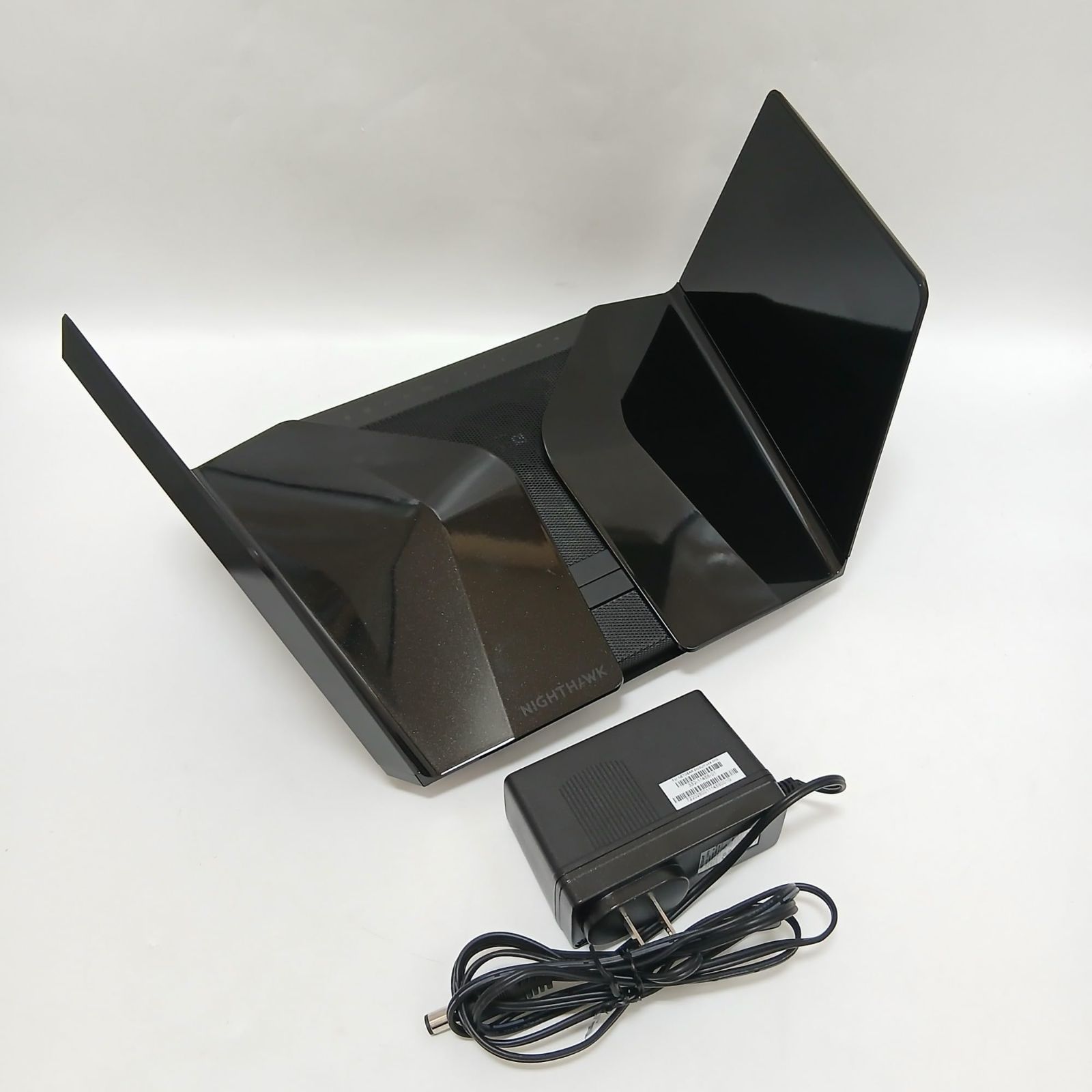 No.3969 NETGEAR ネットギア WiFi ルーター 無線LAN WiFi6 AX11000 ipv6対応 DS-Lite|v6プラス トライバンド マルチギガポート搭載 高速ルーター RAX200