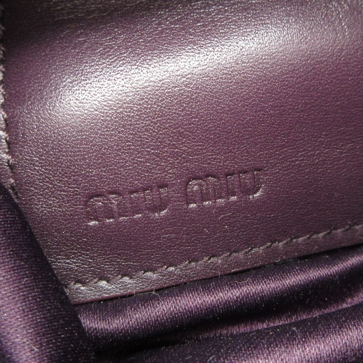 miumiu ミュウミュウ