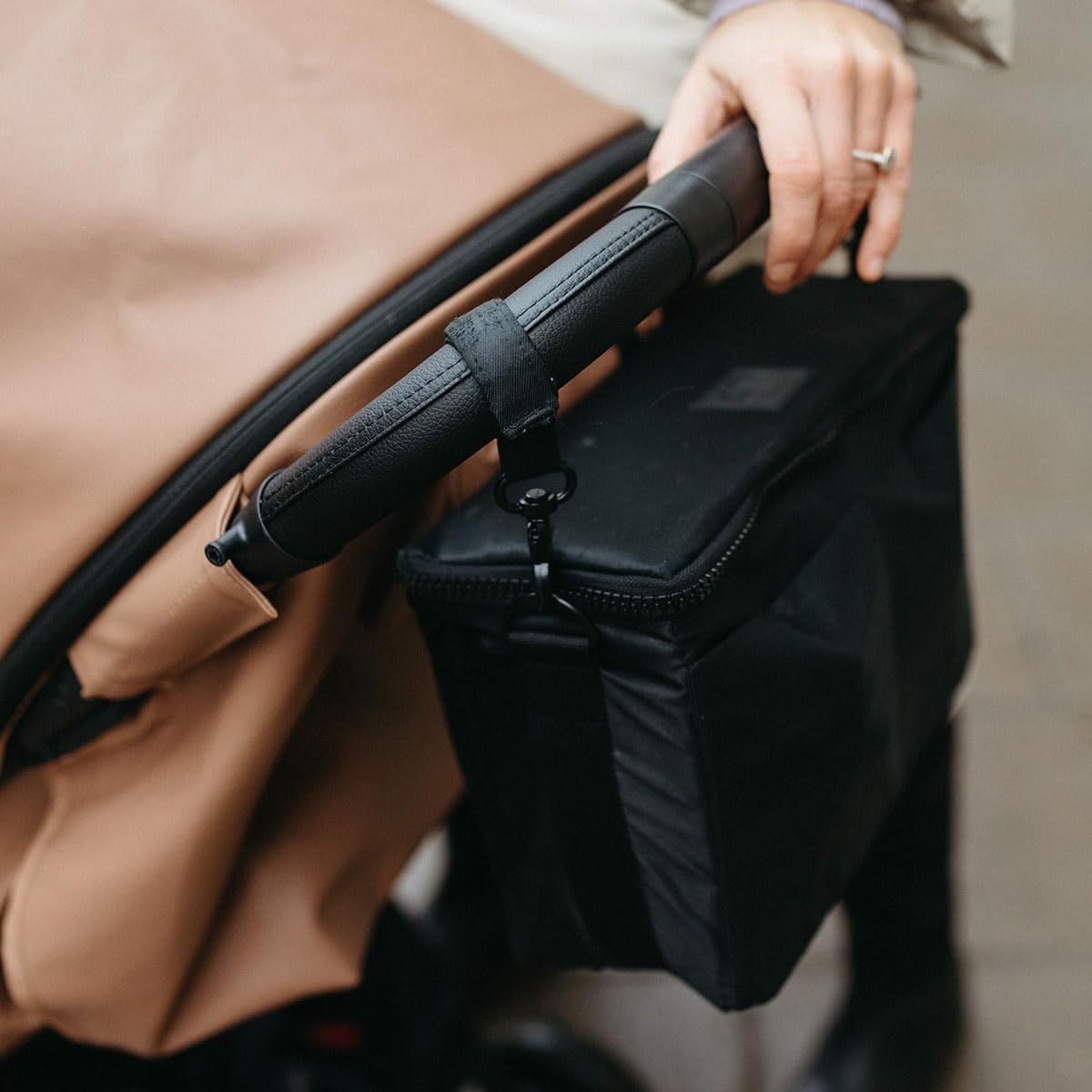 エロディ ベビーカー バッグ おしゃれ マザーズバッグ 大容量 蓋付き Elodie Organizer Black