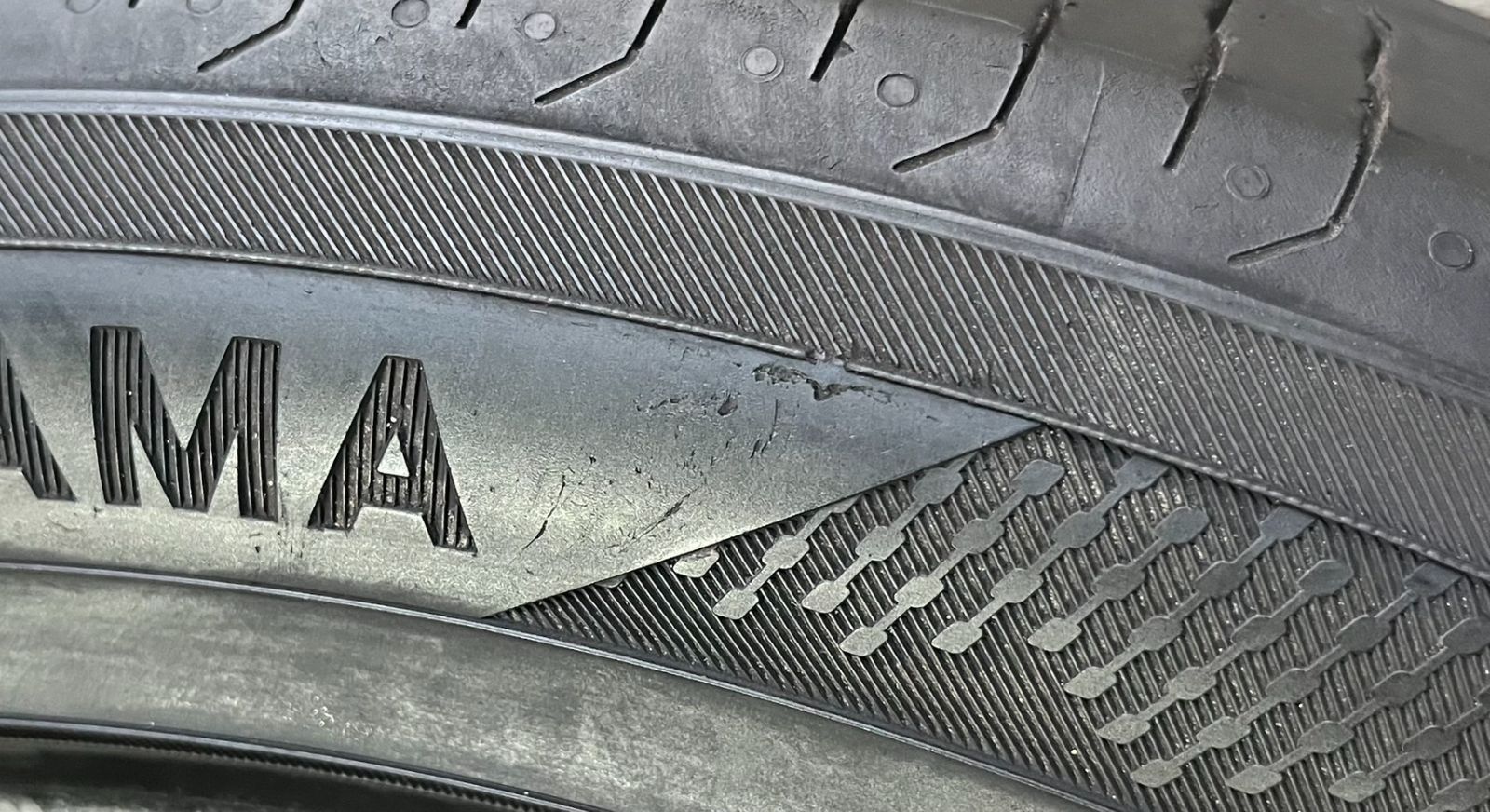 YOKOHAMA アドバン