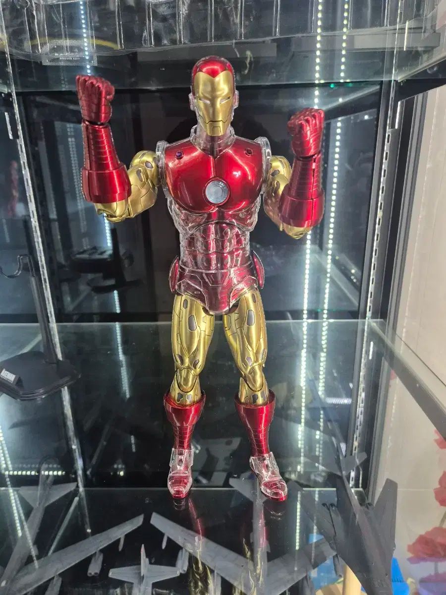 ホットトイズ オリジン アイアンマン フィギュア