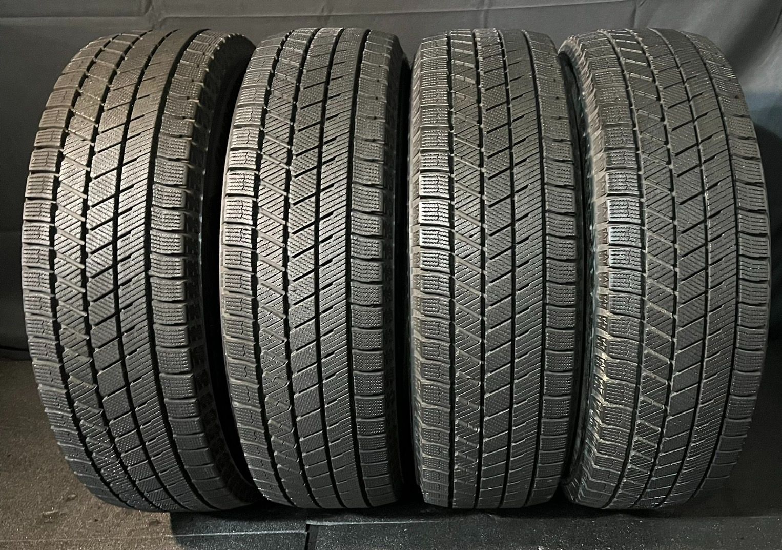 2025年製 約8～8.5分山 ブリヂストン BRIDGESTONE ブリザック BLIZZAK VRX3 185|65R15 スタッドレス 4本 送料無料 h_610