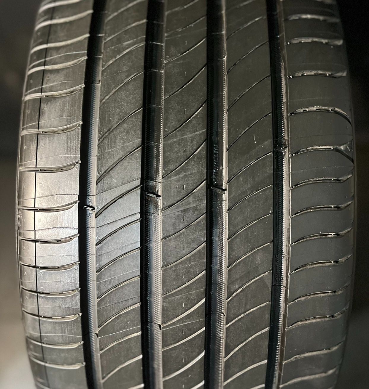 うっすらイボ 製 約9.8分山 ミシュラン MICHELIN プライマシー e PRIMACY 235|45R21 1本 送料無料 h_614