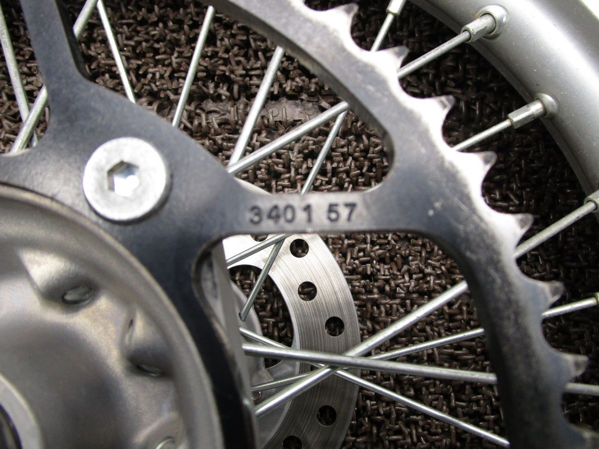 CRF150R2 リアホイール