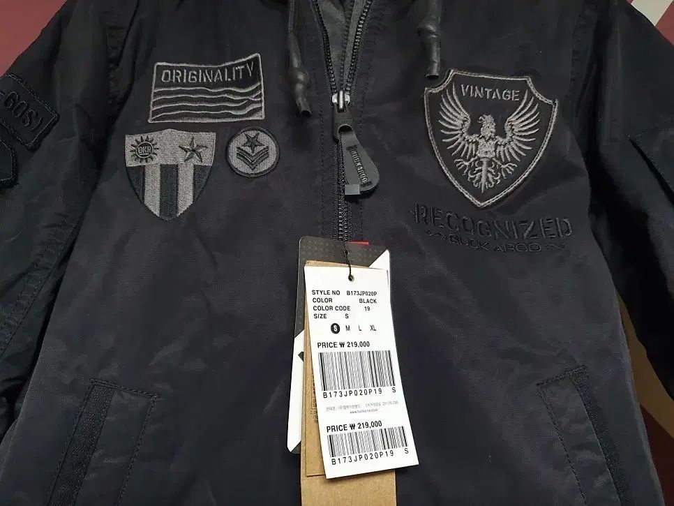 新品 buckaroo レディース フード アウター ワッペン装飾 ジャケット S 90 ブラック