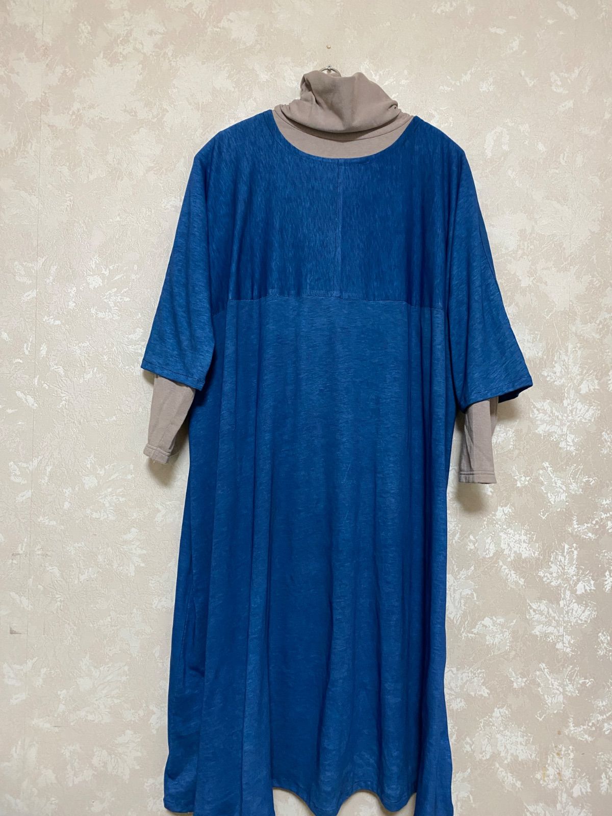 478.藍染めのワンピース ゆったり 伸縮性 すくも本藍 手染め 柔らかい