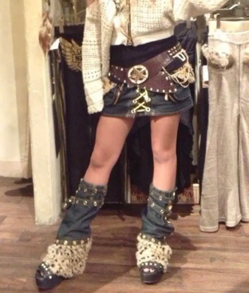 d i a ダイヤ デニム ヒョウ柄 レオパード ファー レッグウォーマー 姉ギャル y2k ピン 平成