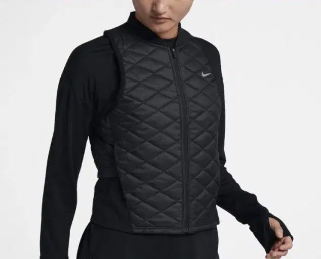 ナイキ レディース エアロレイヤー ベスト Sサイズ