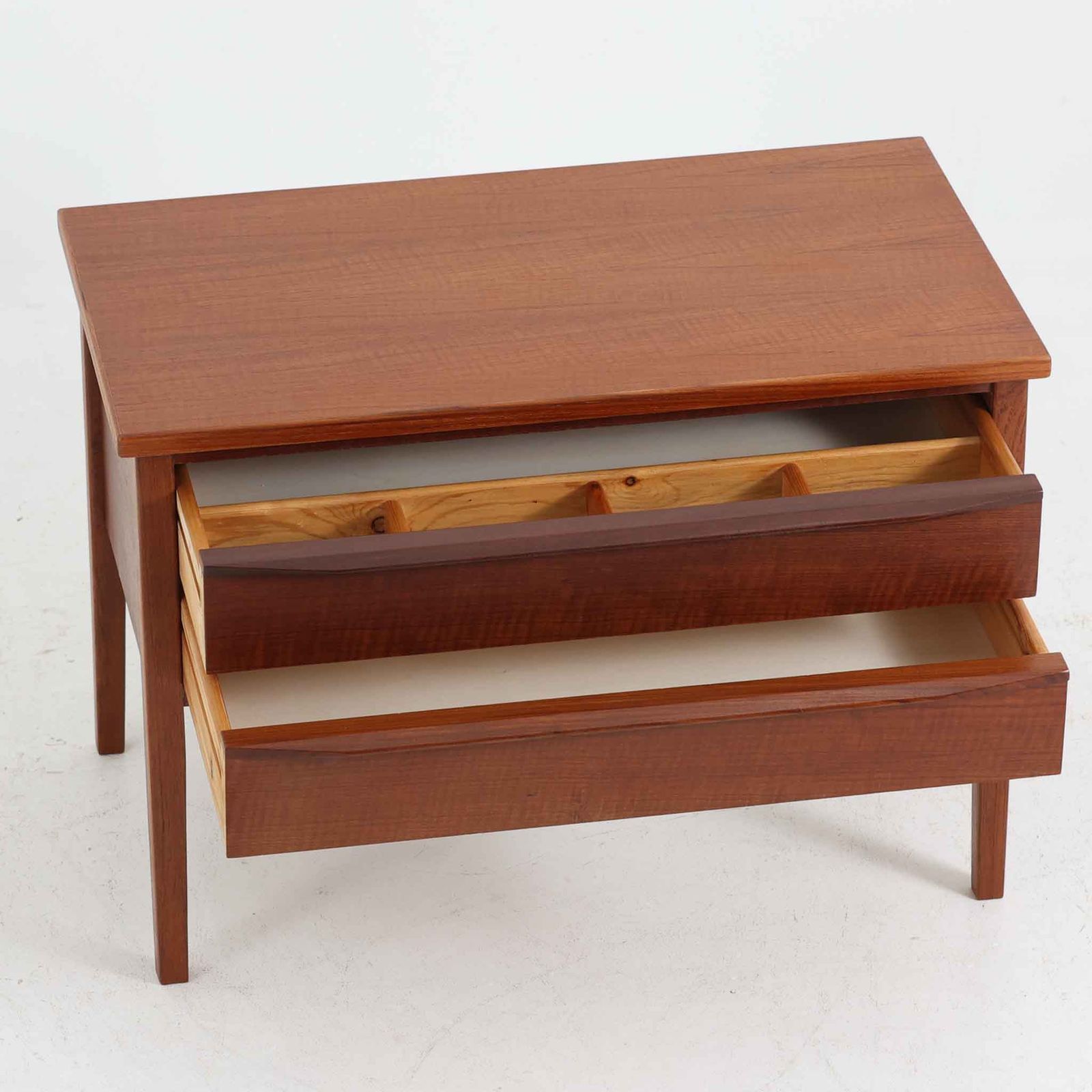 コンパクト家具 収納家具