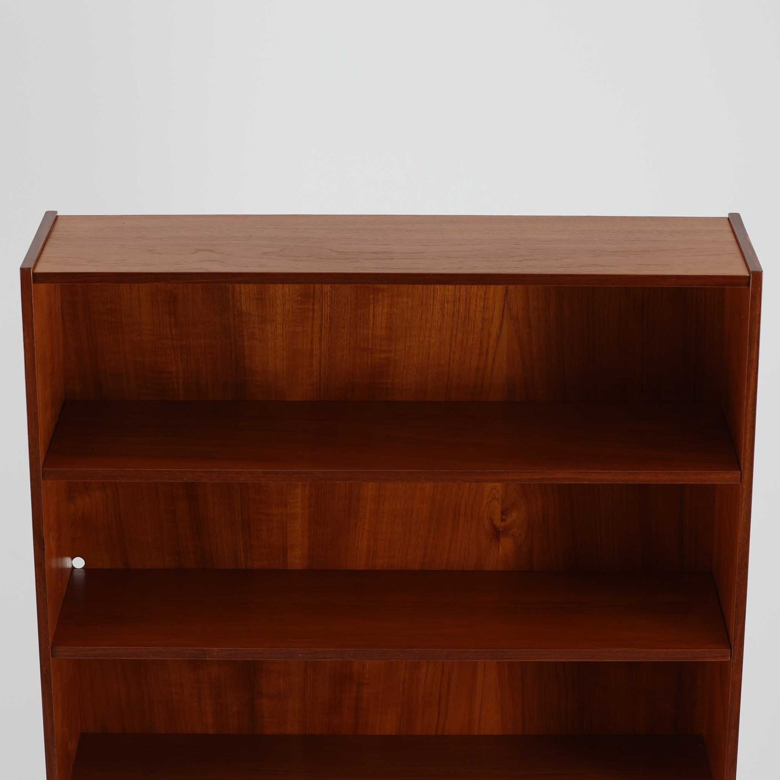 ディスプレイシェルフ