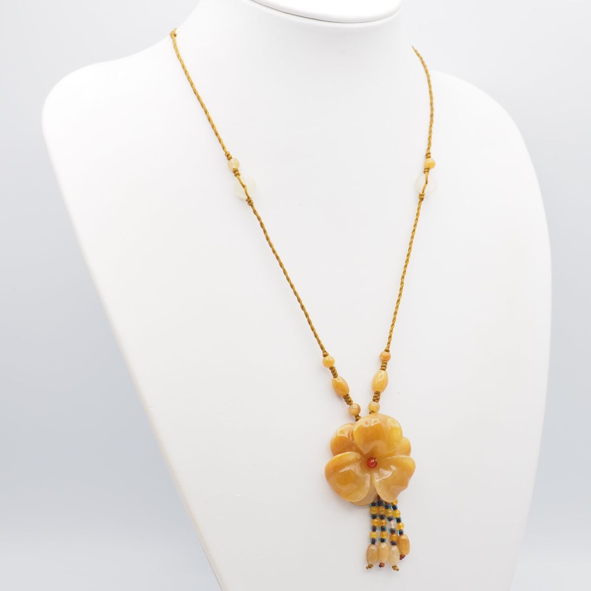 ヒスイ ネックレス