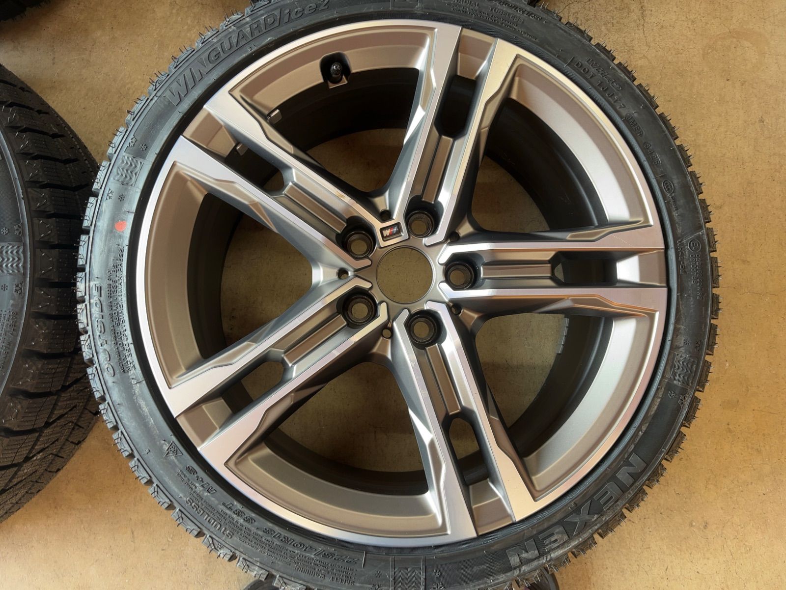 BMW F40 F44 135 235 ネクセン 冬タイヤ 製 18インチ 4本セット