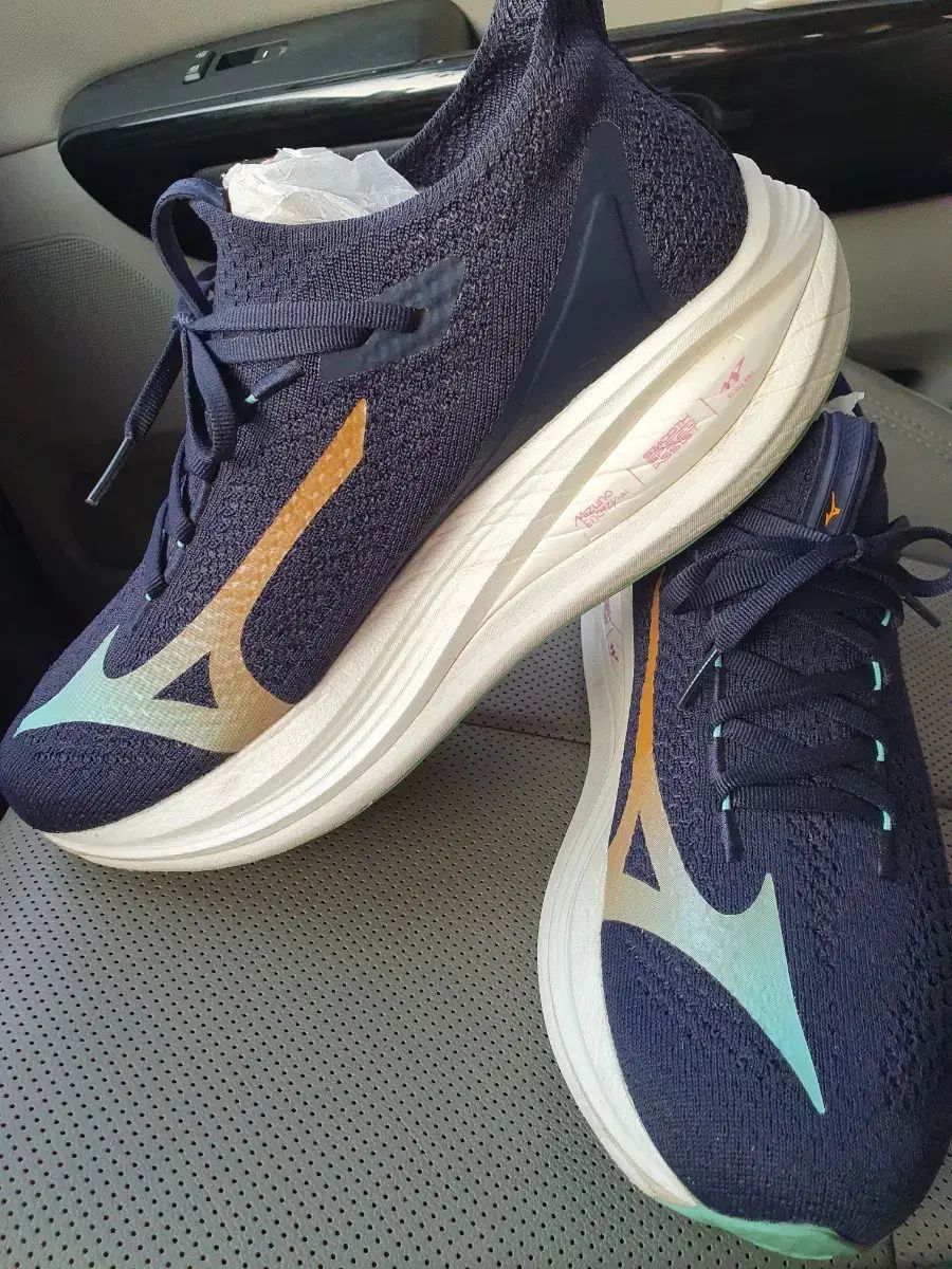 ミズノ NEO VISTA2 ランニングシューズ 270mm