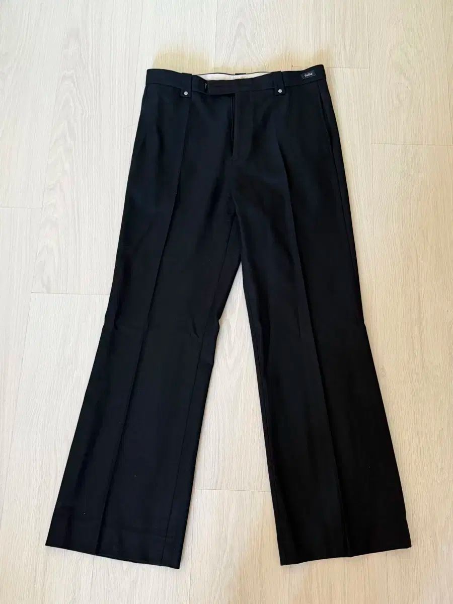 タイラー 有馬 かな フ パンツ ブラック