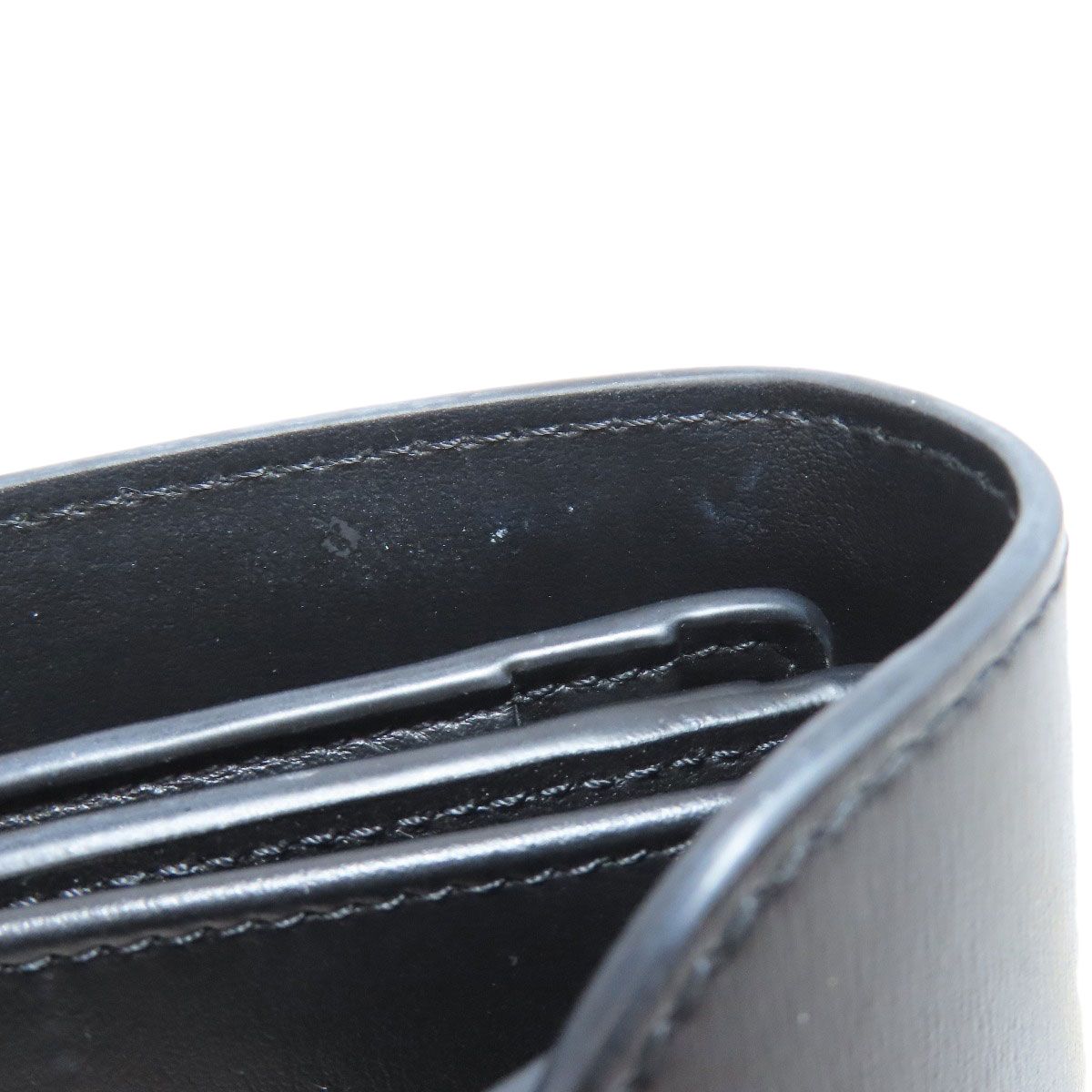 フラップ 二つ折り財布