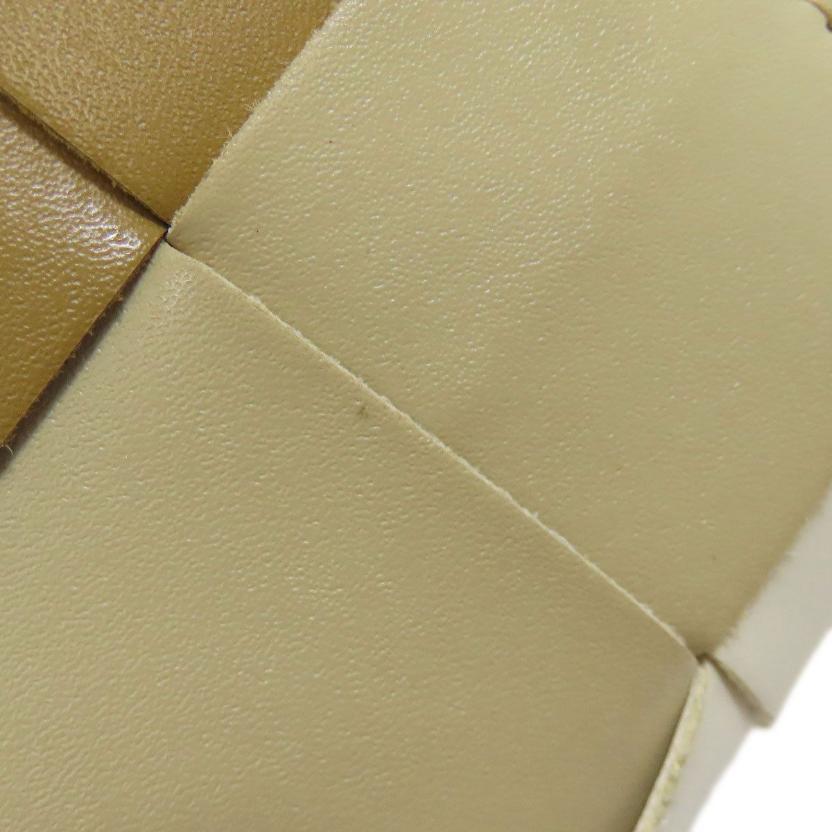 二つ折り財布 小銭入れあり