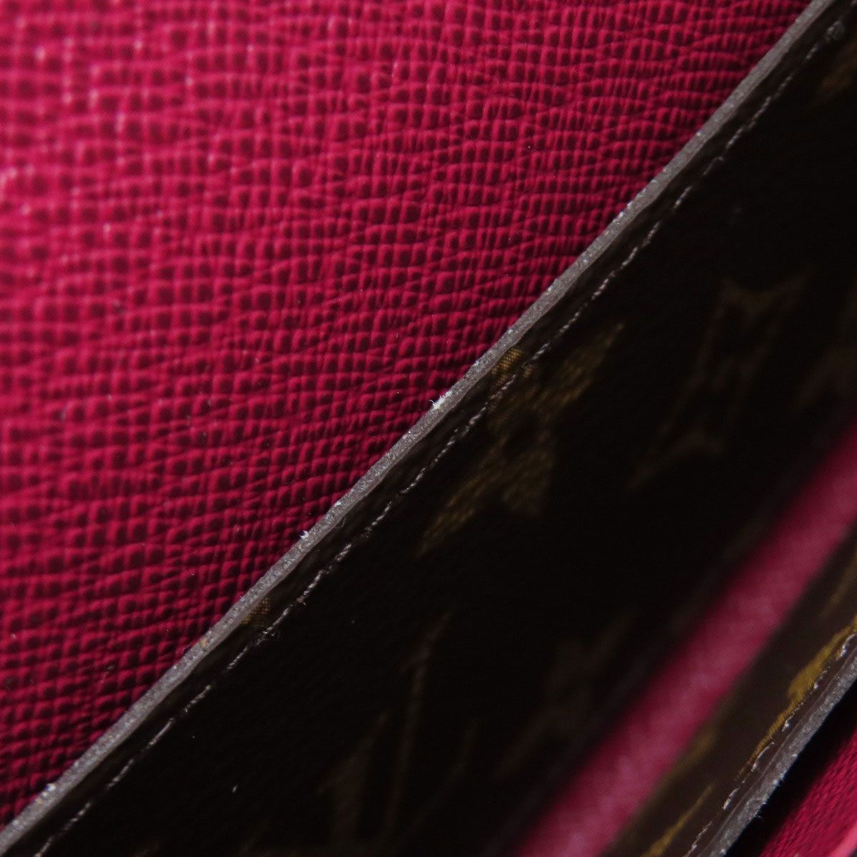 M60697 ポルトフォイユ