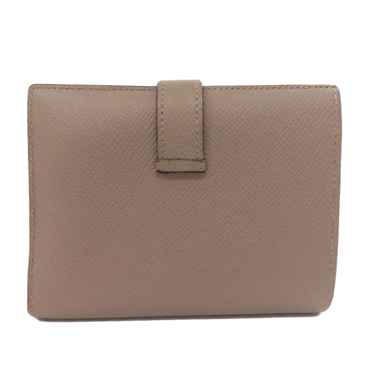 ベアンコンパクト