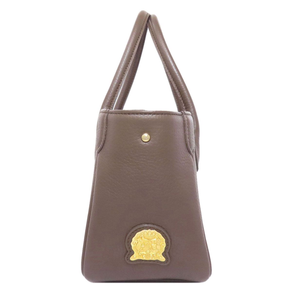 エーディーエムジェイ