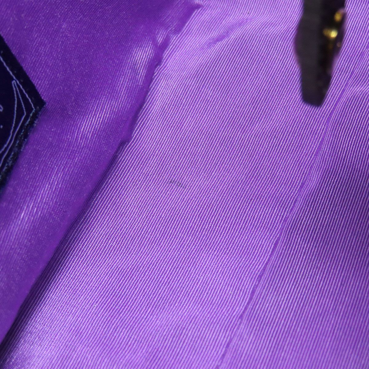 エーディーエムジェイ