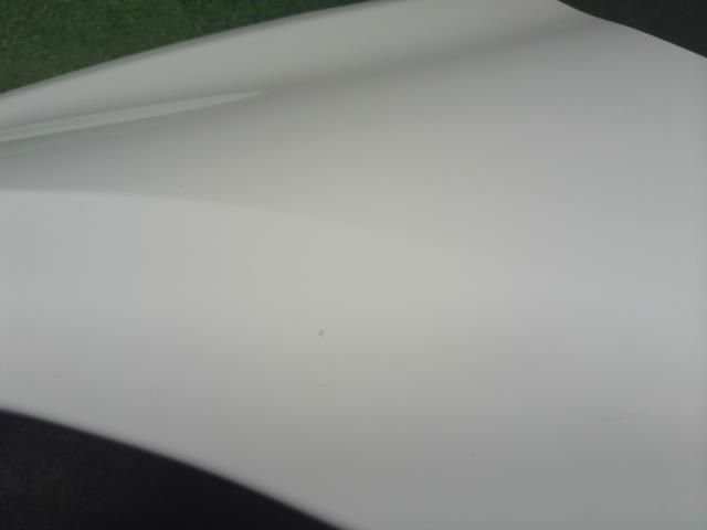 左フロントフェンダー