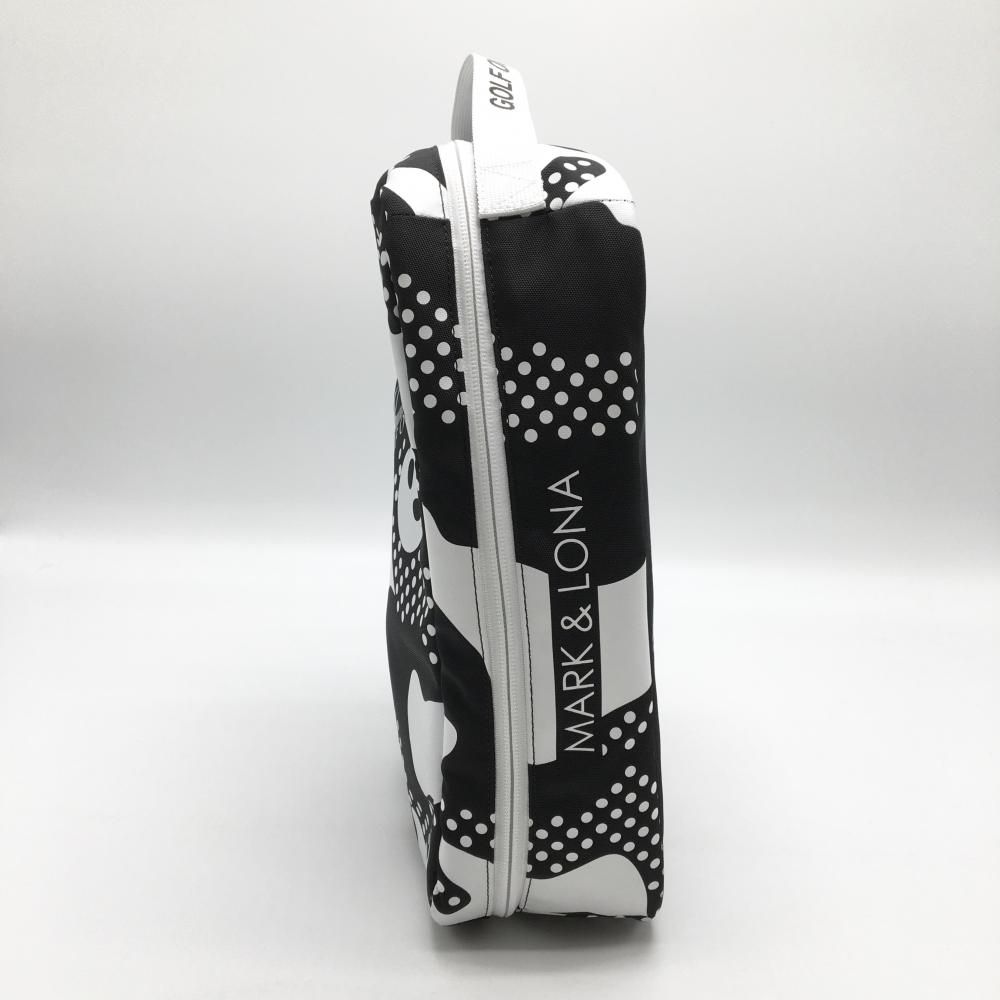 ショップ 【美品】マークアンドロナ シューズケース 黒×白 総柄 スカル