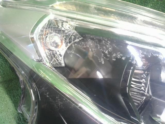 個人宅不可 離島不可 プジョー 208 ABA-A9HN01 右ヘッドランプ 運転席側 ヘッドランプ 自社品番250503