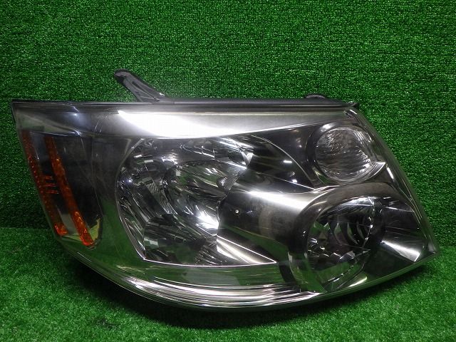 アルファード 前期 右ヘッドライト HID ANH10/15 58-2 3 トヨタ 251024208 トヨタ　アルファードANH10 HIDヘッドライト