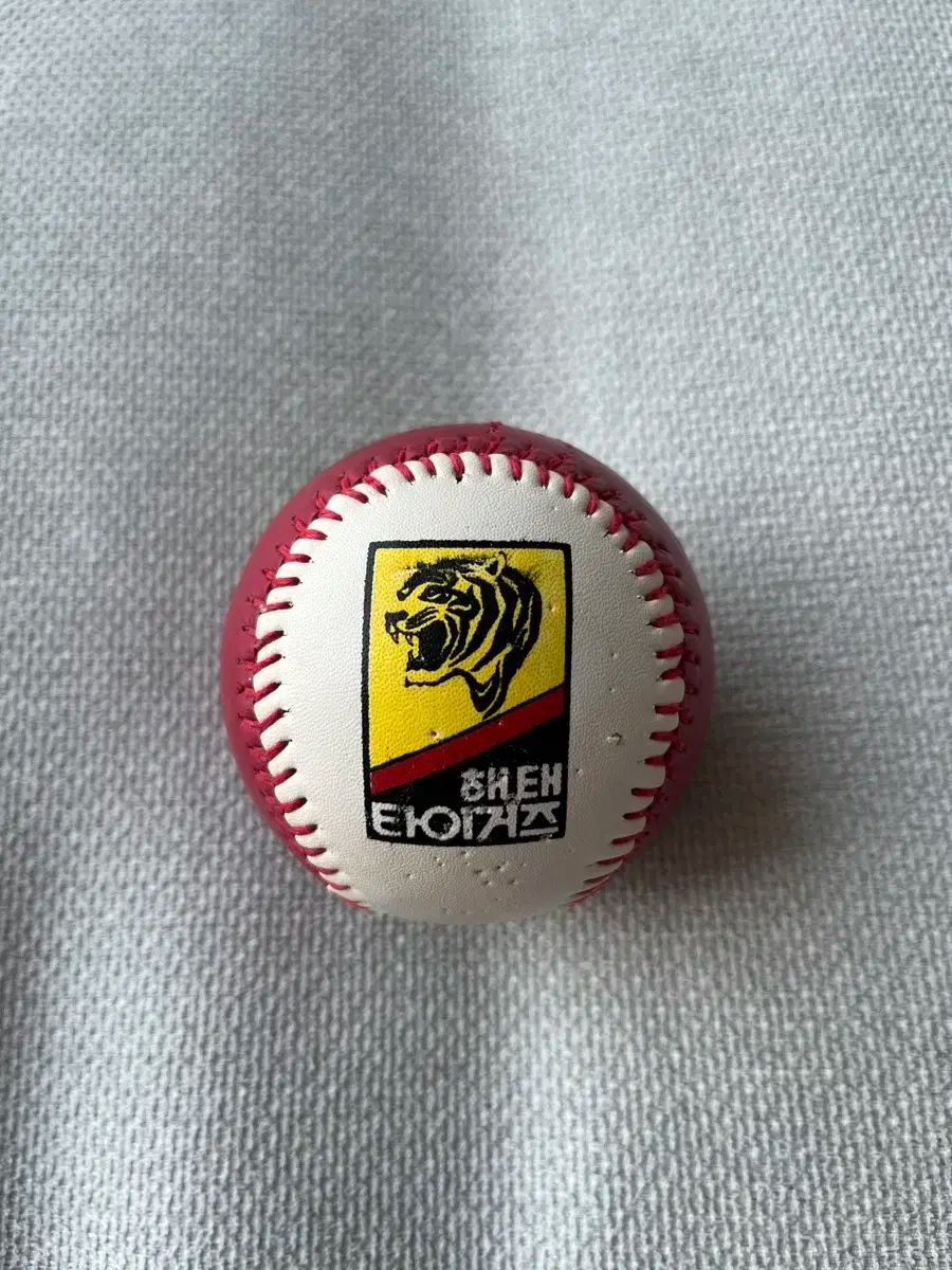 HAITAI ヘテ タイガース ソン ドンヨル 直筆サイン ロゴボール