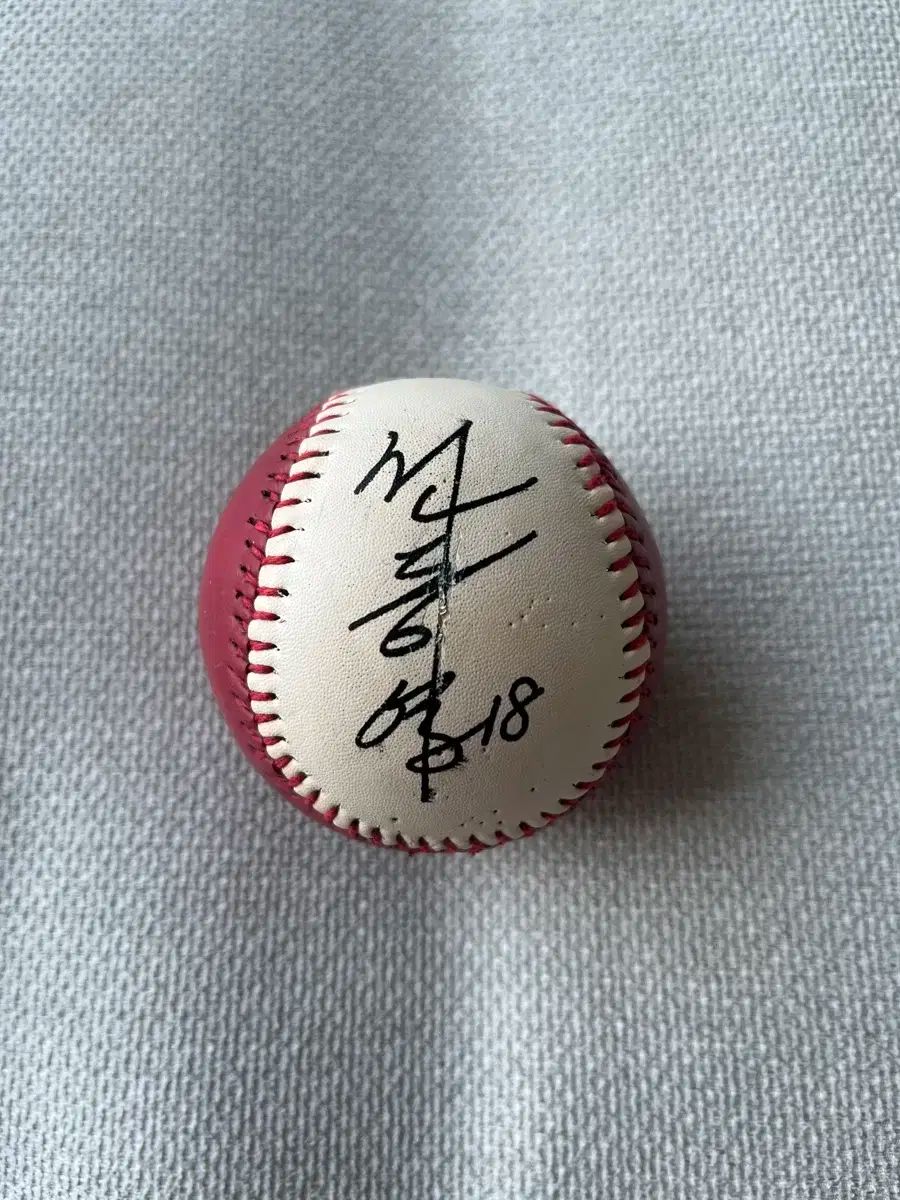 HAITAI ヘテ タイガース ソン ドンヨル 直筆サイン ロゴボール