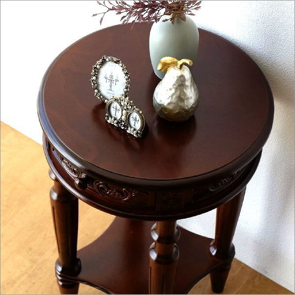 アンティークなサークルコンソール