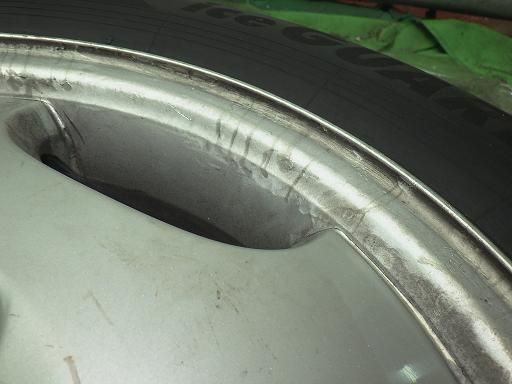 スタッドレス W203純正