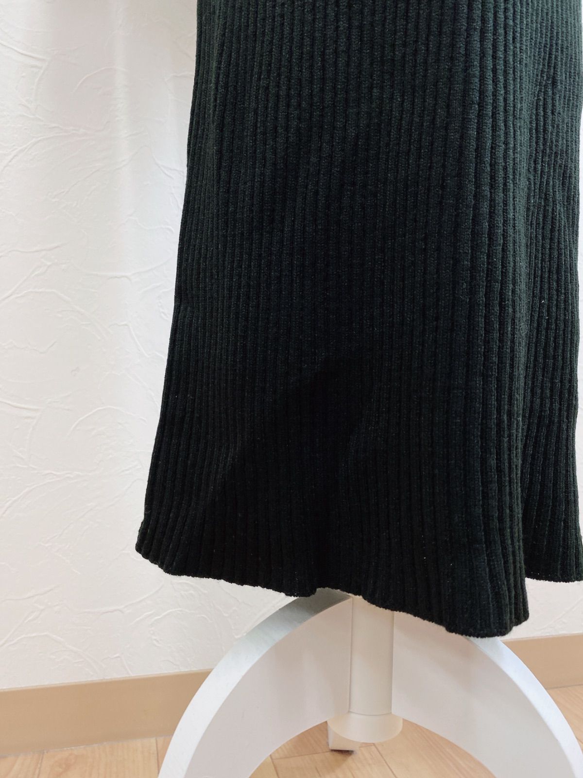 Vネックベスト M