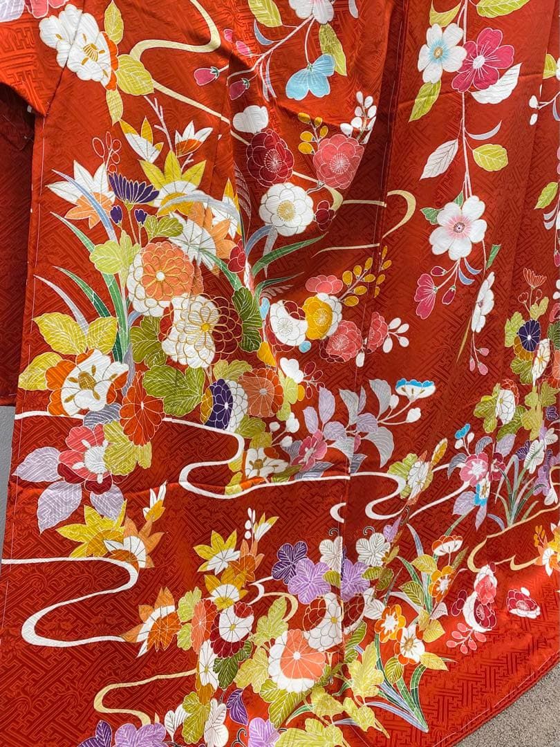 千總謹製 振袖 仮絵羽 未仕立て品 刺繍 金駒 金彩 紋意匠 正絹 八掛 