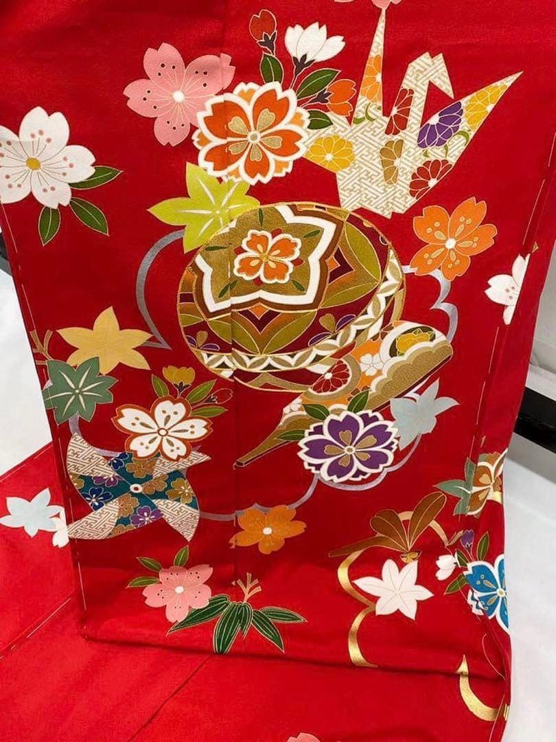 振袖 仮絵羽 絞り 金駒 金彩 紋意匠 正絹 未仕立て品 八掛付き 振袖 仮絵羽 金駒 金彩 銀通し 紋意匠 正絹 未仕立て品 八