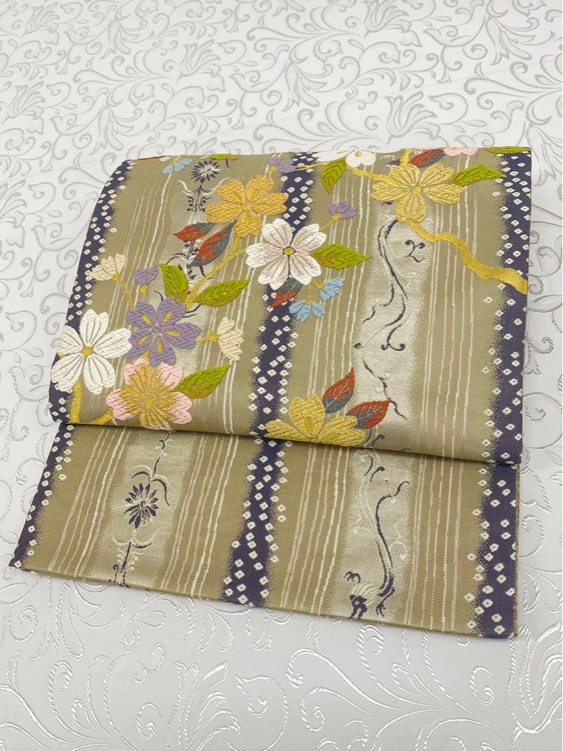 おび弘 唐織 参内錦 袋帯 龍 桜 鹿の子文様 金糸 正絹 ガード加工済 おび弘 唐織 参内錦 袋帯 龍 桜 鹿の子文様 金糸 正絹 ガード加工済