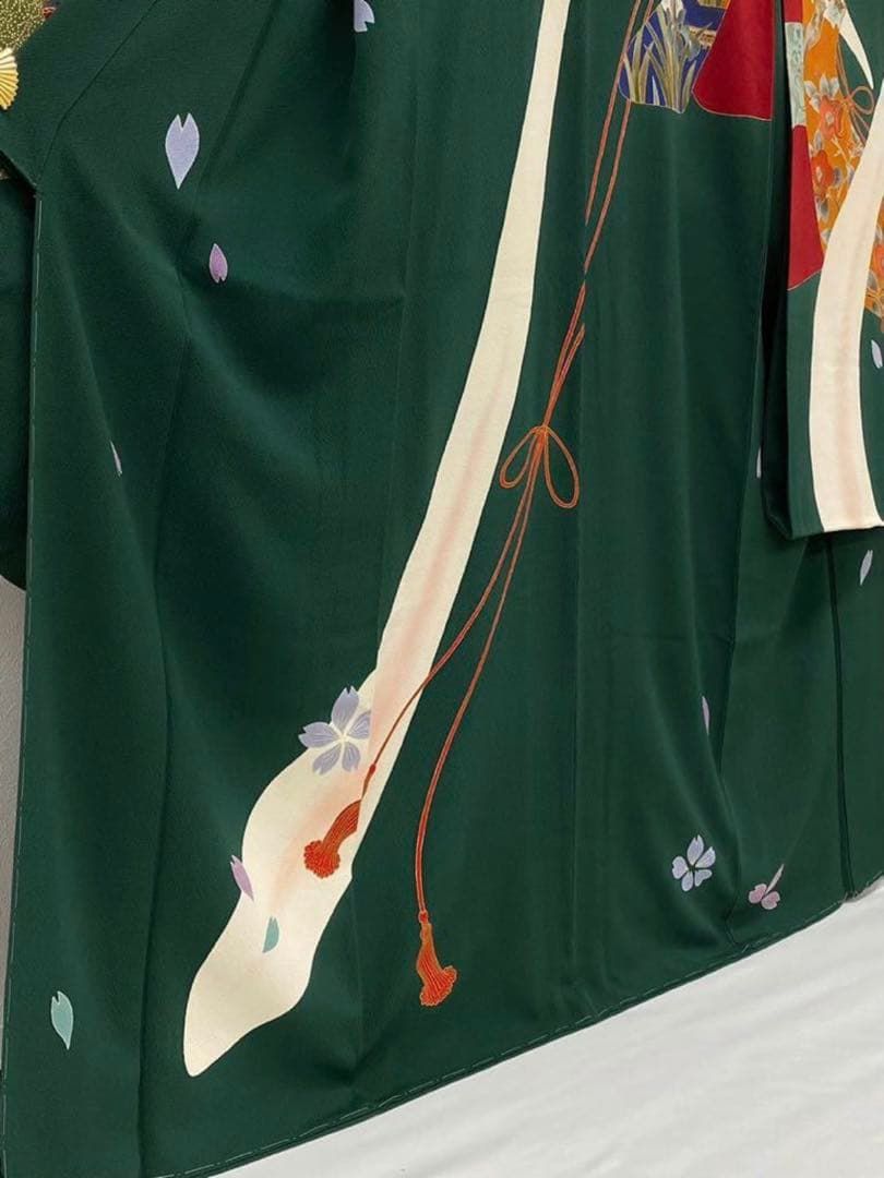 別注 辻村寿三郎 ジュサブロー 振袖 松坂屋 銀駒 金彩 銀彩 正絹 躾糸付き 別注 辻村寿三郎 ジュサブロー 振袖 松坂屋 銀駒 金彩 銀彩 正絹 躾糸