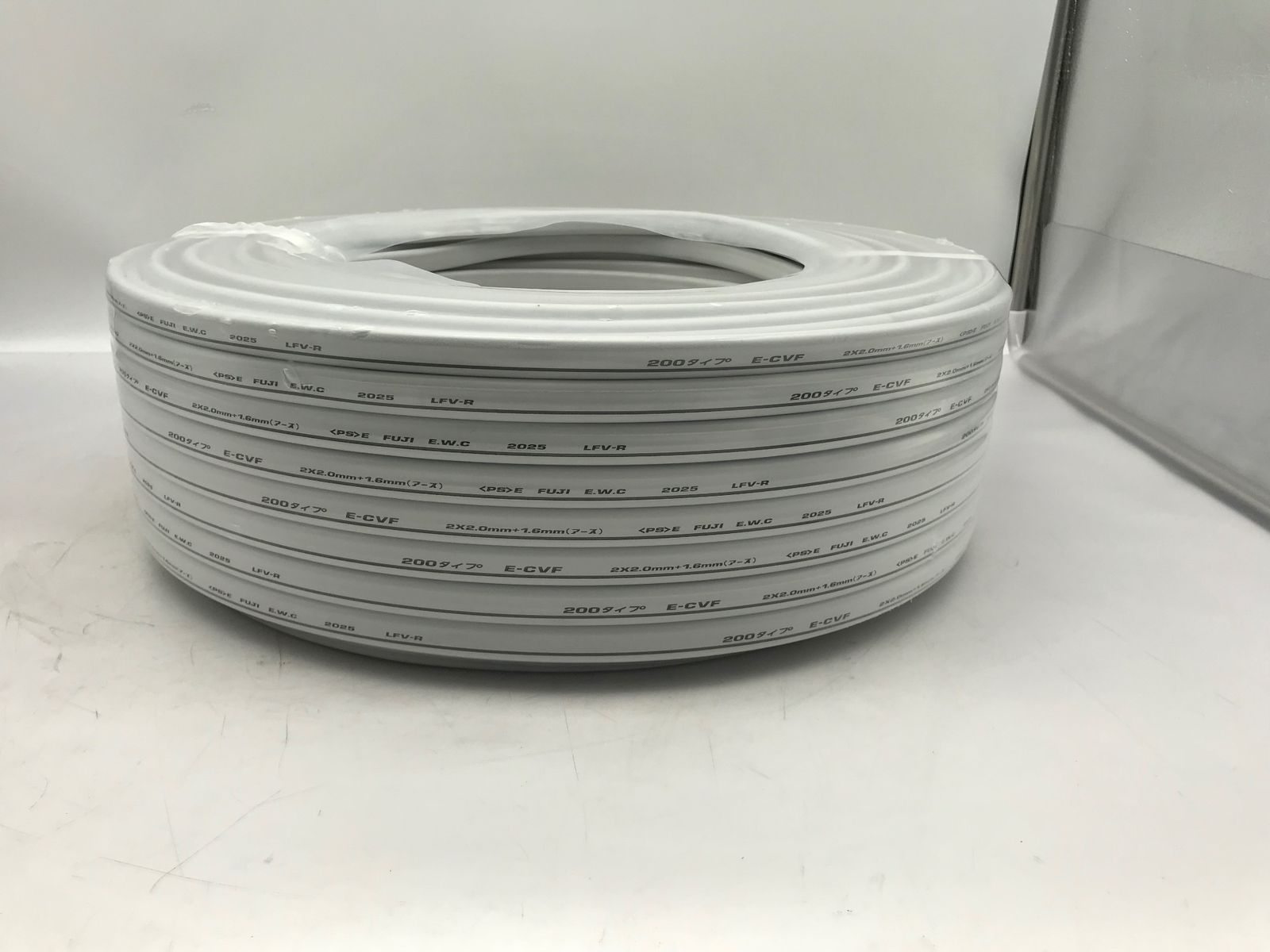 〇富士電線 200タイプE-CVF黒 赤2x2.0mm緑アース1x1.6mm EーCVFー2.0ーMMX2C 1.6 ITR16AJE8XOY エコツール小牧インター店 M02