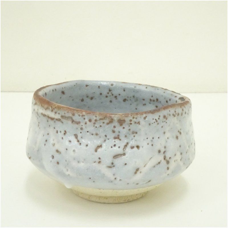 健二造 志野茶碗 共箱 茶道 抹茶 おしゃれ 抹茶茶碗 抹茶碗 和食器 レトロ 茶器 骨董 茶わん 茶会 茶の湯