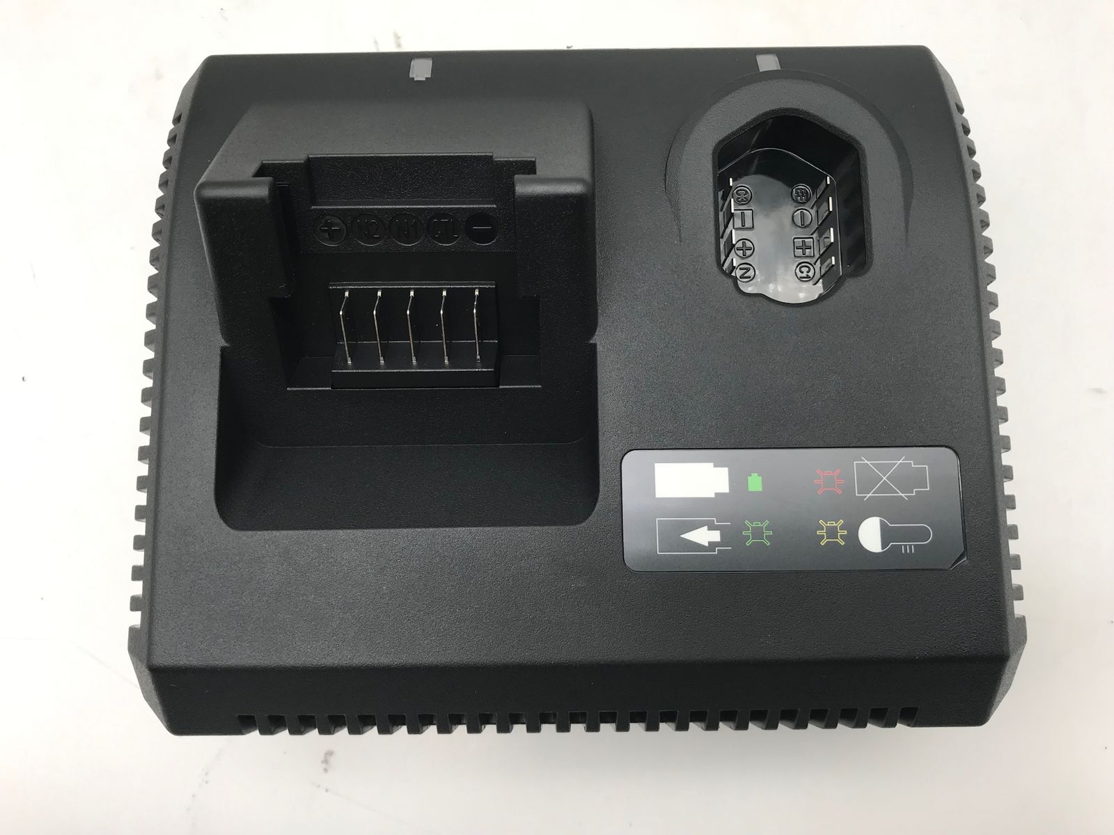 エコツール小牧ｲﾝﾀｰ店 M02