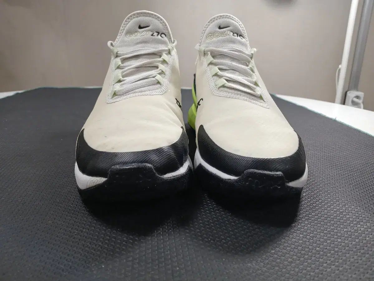  ナイキ エアマックス 270 ゴルフシューズ アイボリー 240 シューズ(男性用) ゴルフ
