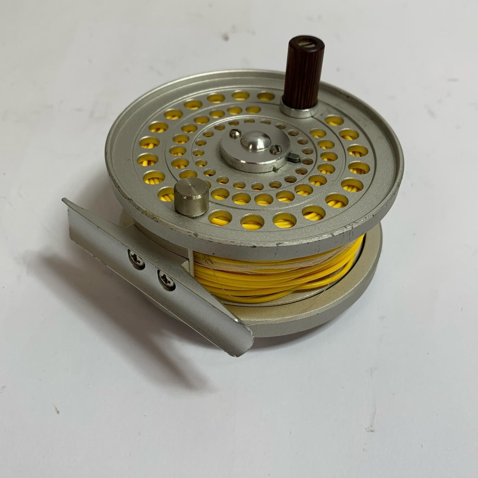 ufmウエダ カンタータ 2350 フライリール - メルカリ