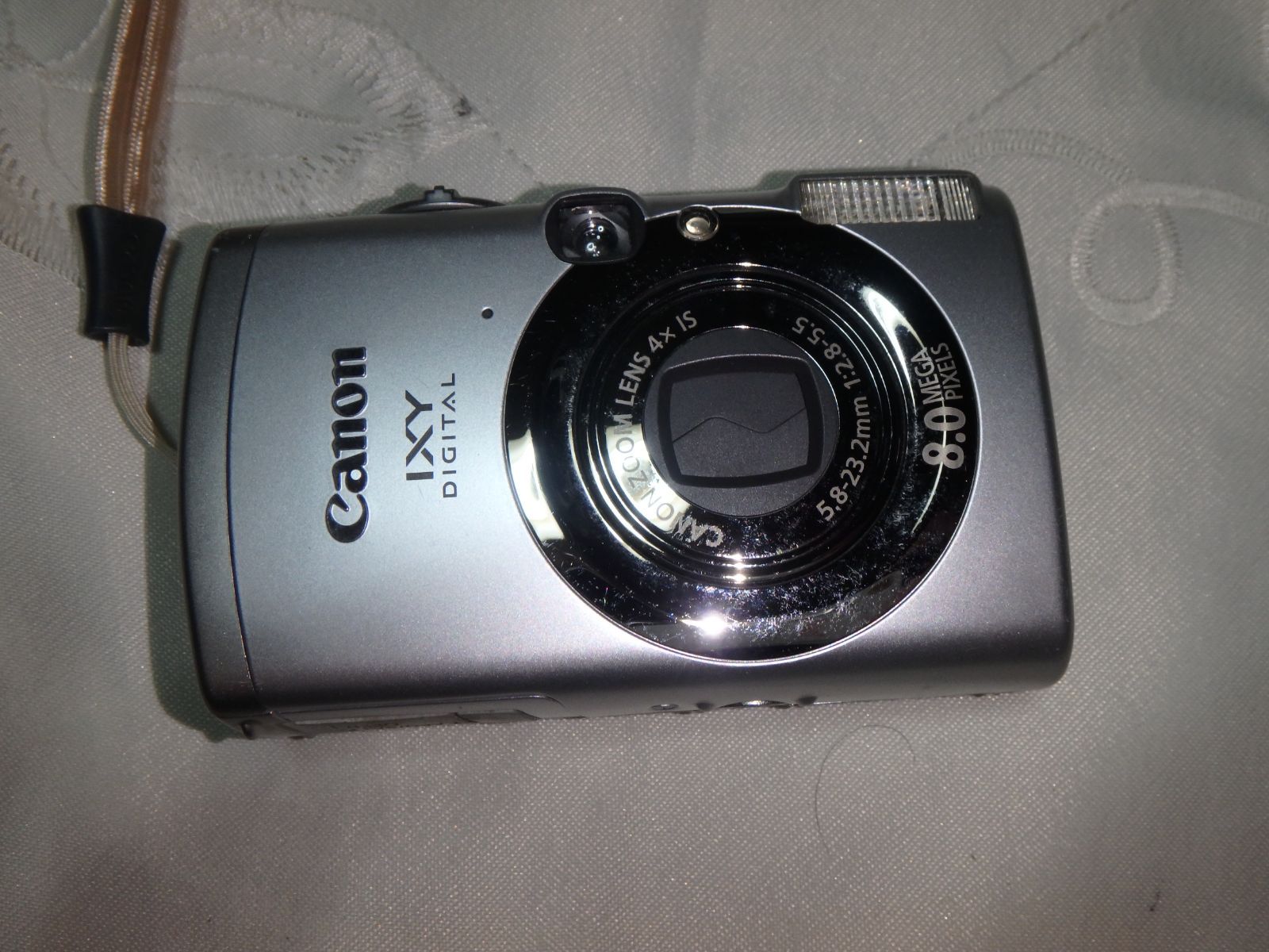 動作品 CANON IXY 810 IS デジタルカメラ