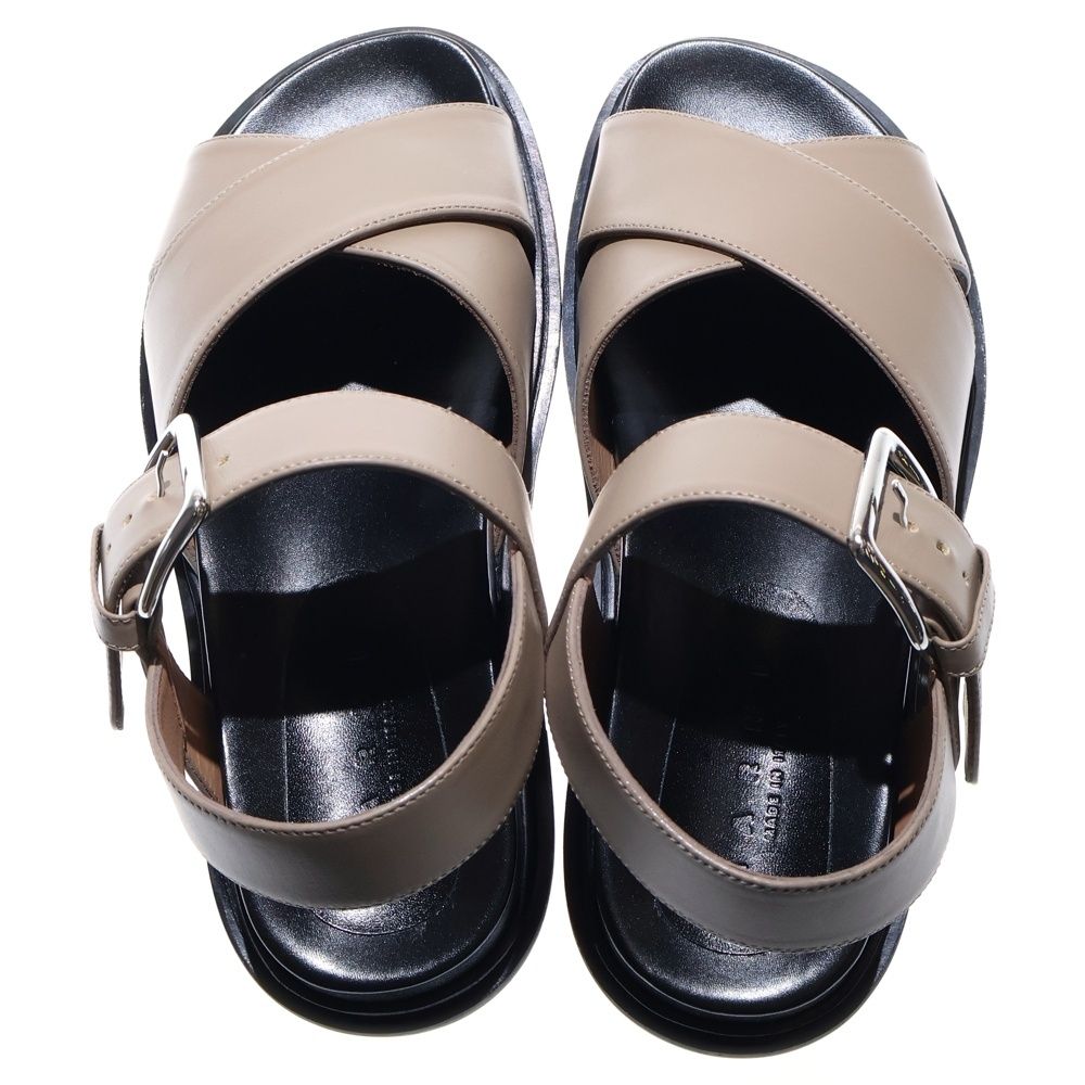 マルニ フスベット